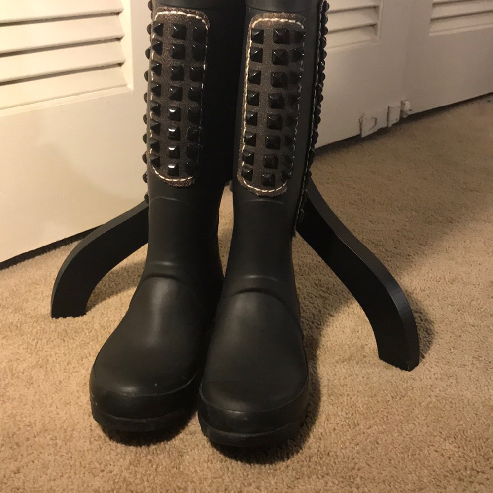 Rain boots BCBG size 8 B or 38